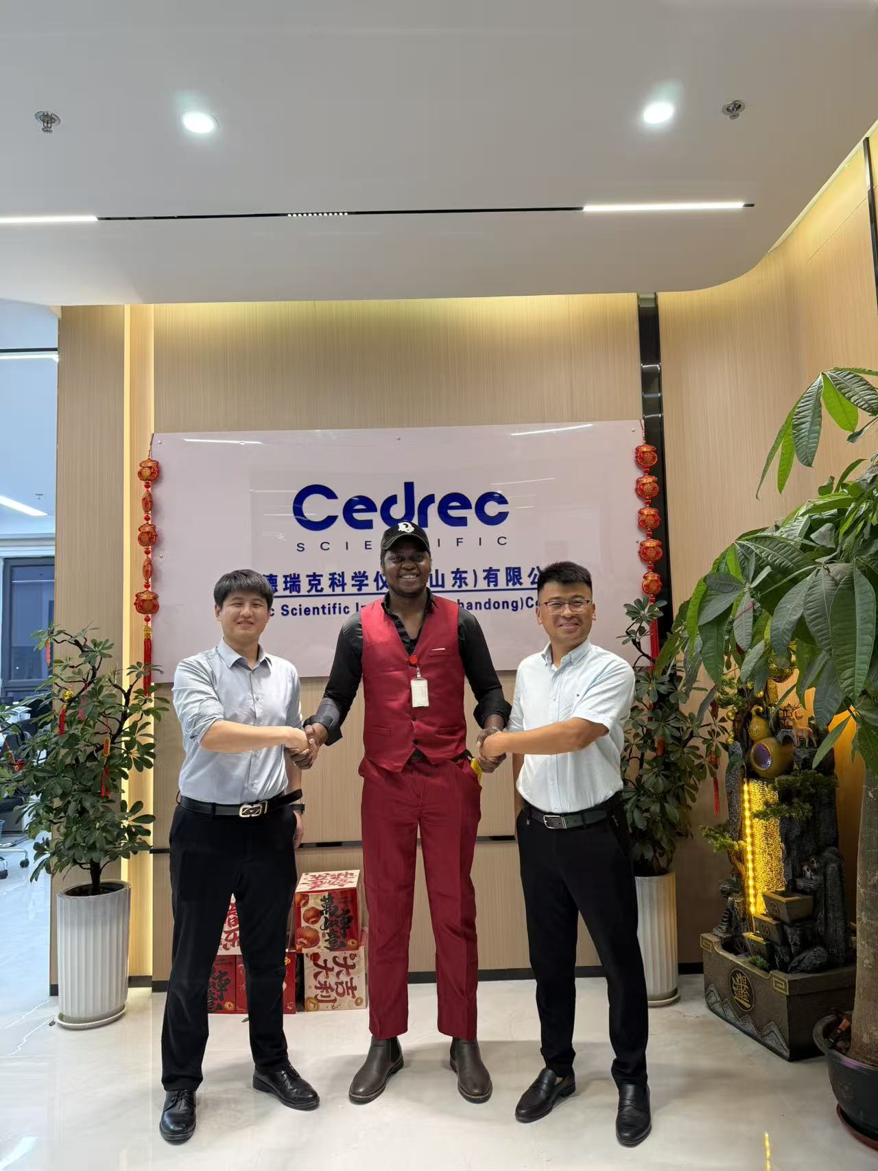 Cedrec Scientific Instruments (Shandong) Co., Ltd.｜Overseas customers visited on-site for inspection and worked together to finalize in-depth strategic cooperation
